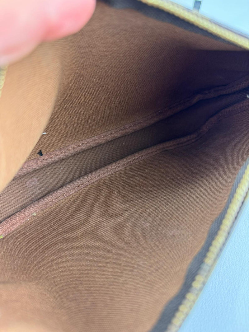 LOUIS VUITTON Monogram Pochette