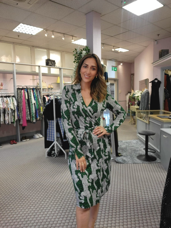 DIANE VON FURSTENBERG Silk Dress Size M