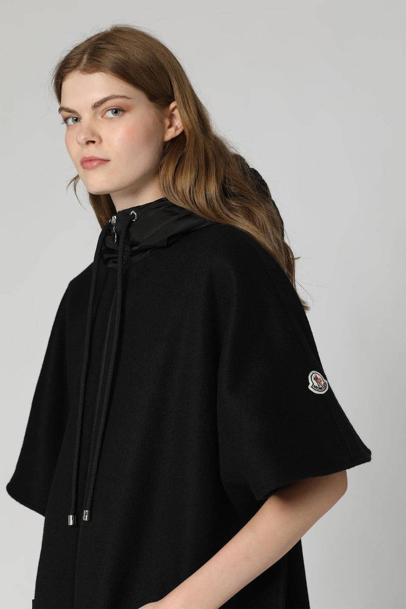 MONCLER Cape Size M