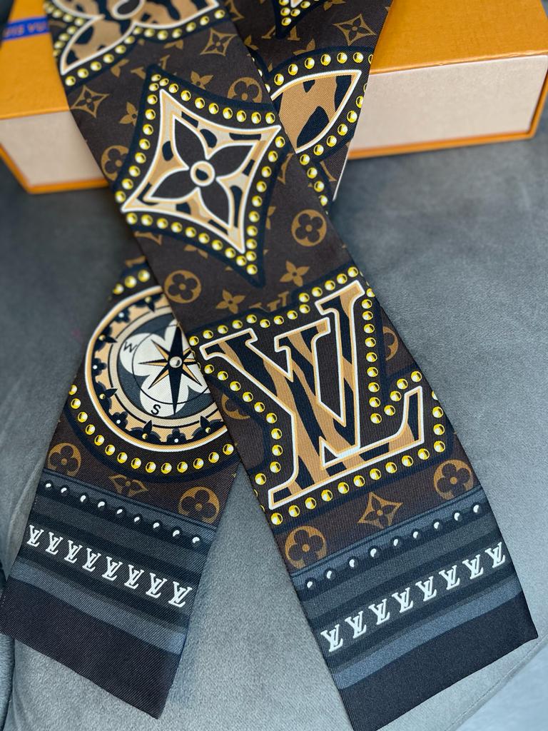 LOUIS VUITTON Twill