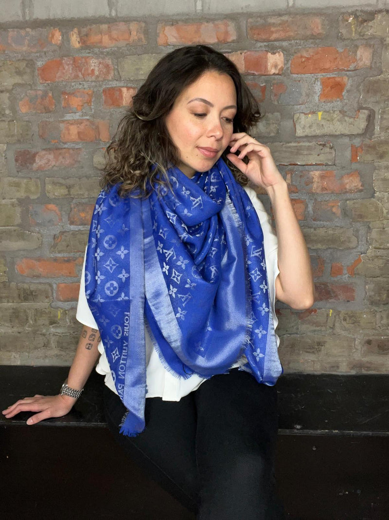 LOUIS VUITTON Classique Monogram Shawl/Scarf