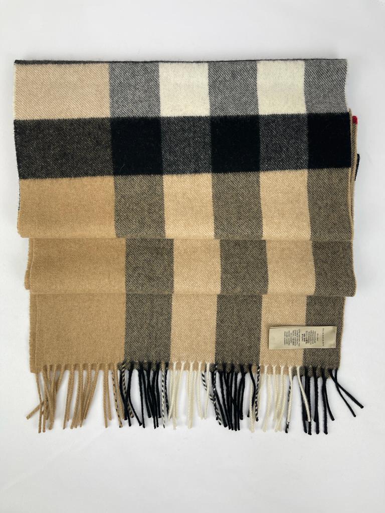 BURBERRY Cashmere Check Scarf