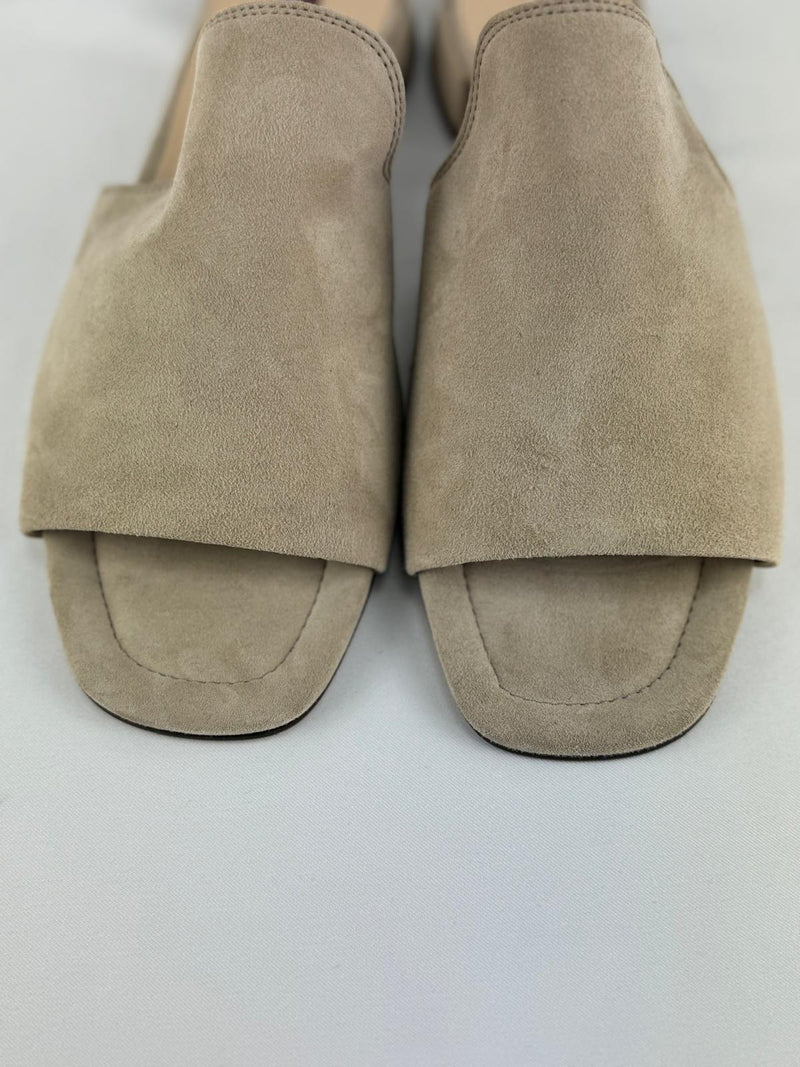 HŌGL Slippers Size 4.5 UK