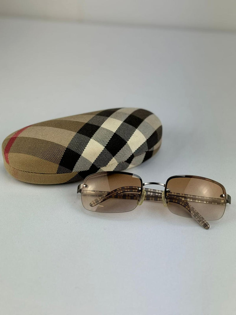 BURBERRY Sunglasses