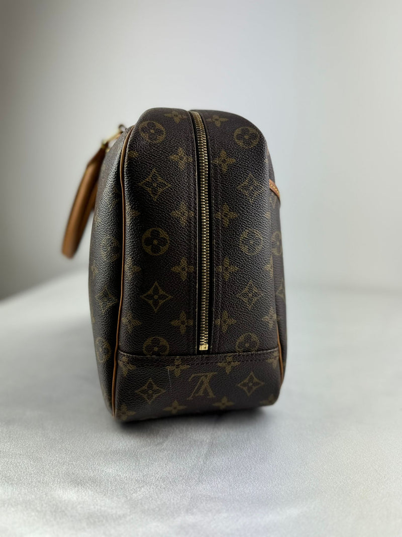 LOUIS VUITTON Deauville Handle Bag