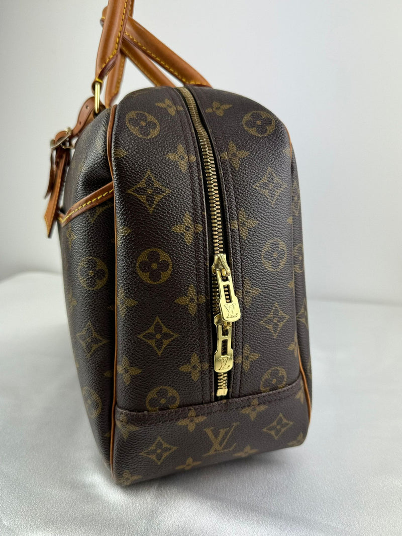 LOUIS VUITTON Deauville Handle Bag