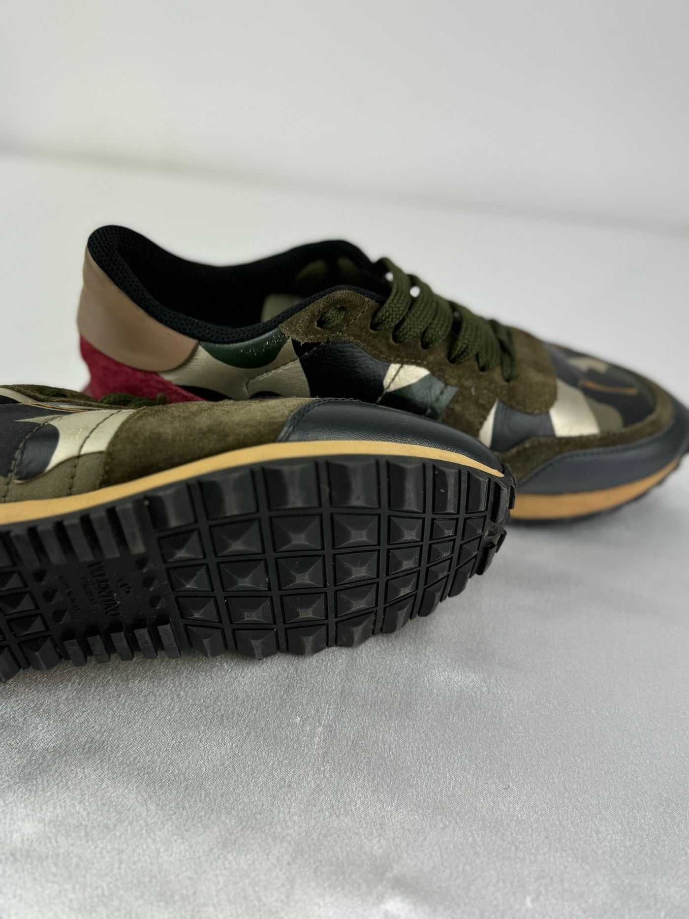 khaki valentino trainers