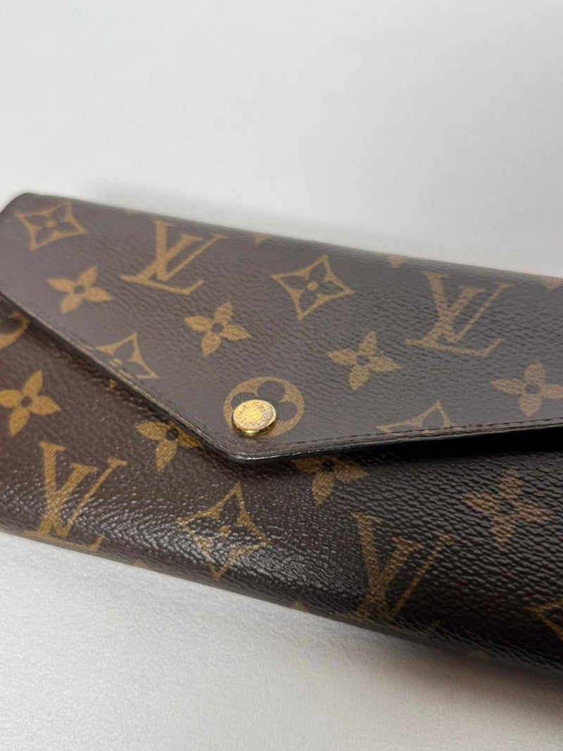 LOUIS VUITTON Monogram Canvas Sarah Wallet