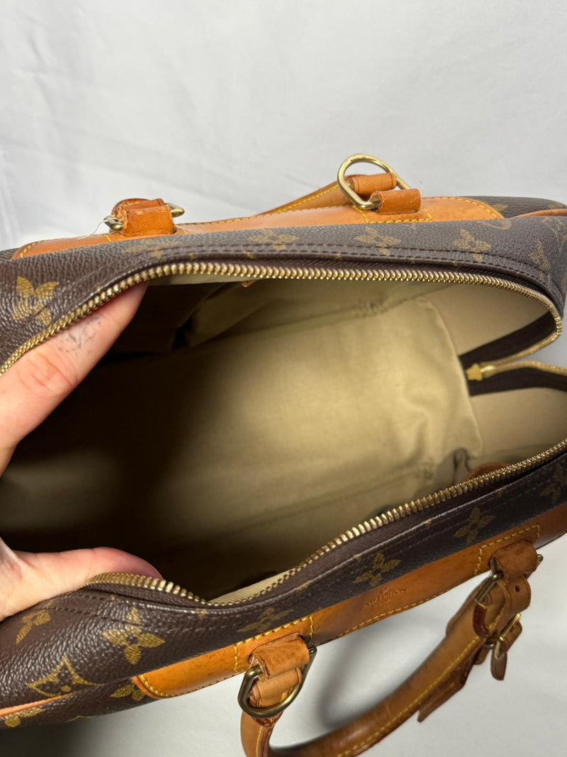 LOUIS VUITTON Deauville Handle Bag