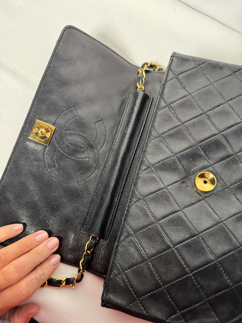 CHANEL Classic Single Flap Bag