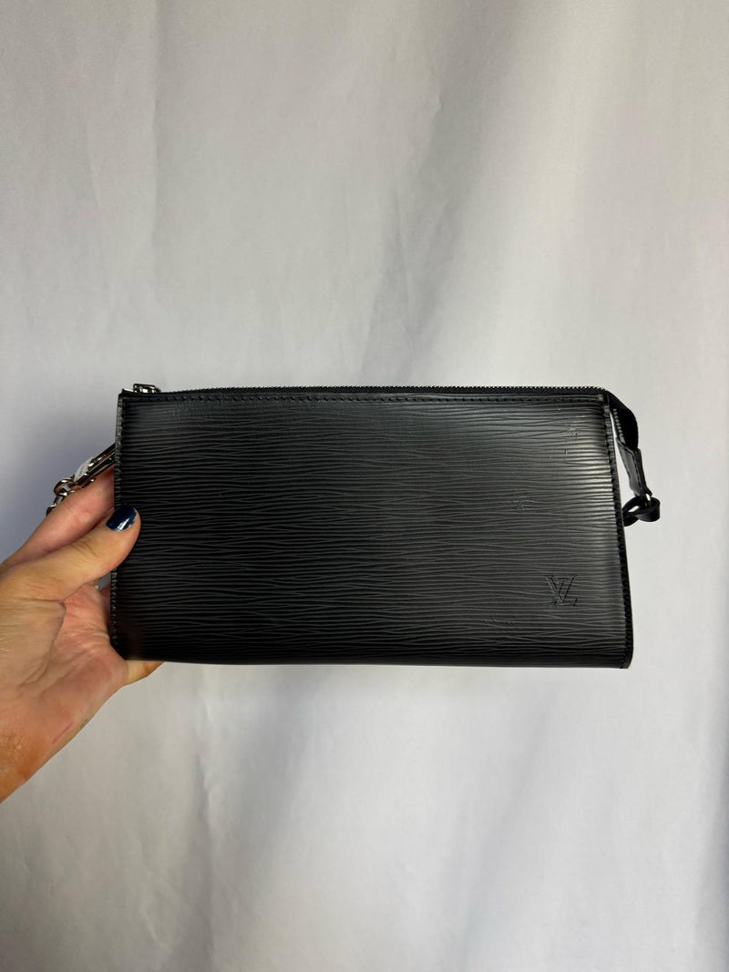 LOUIS VUITTON Epi Leather Pochette