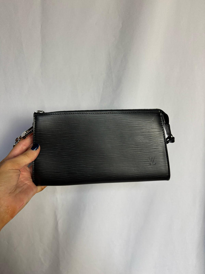 LOUIS VUITTON Epi Leather Pochette