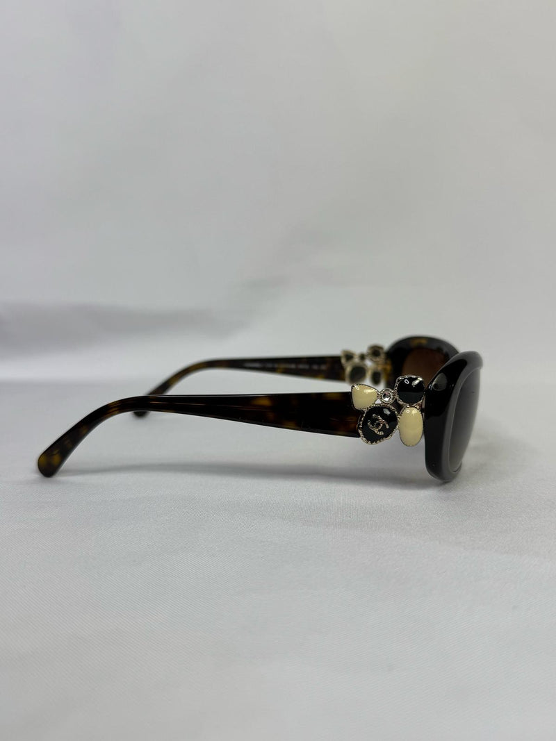 CHANEL Sunglasses