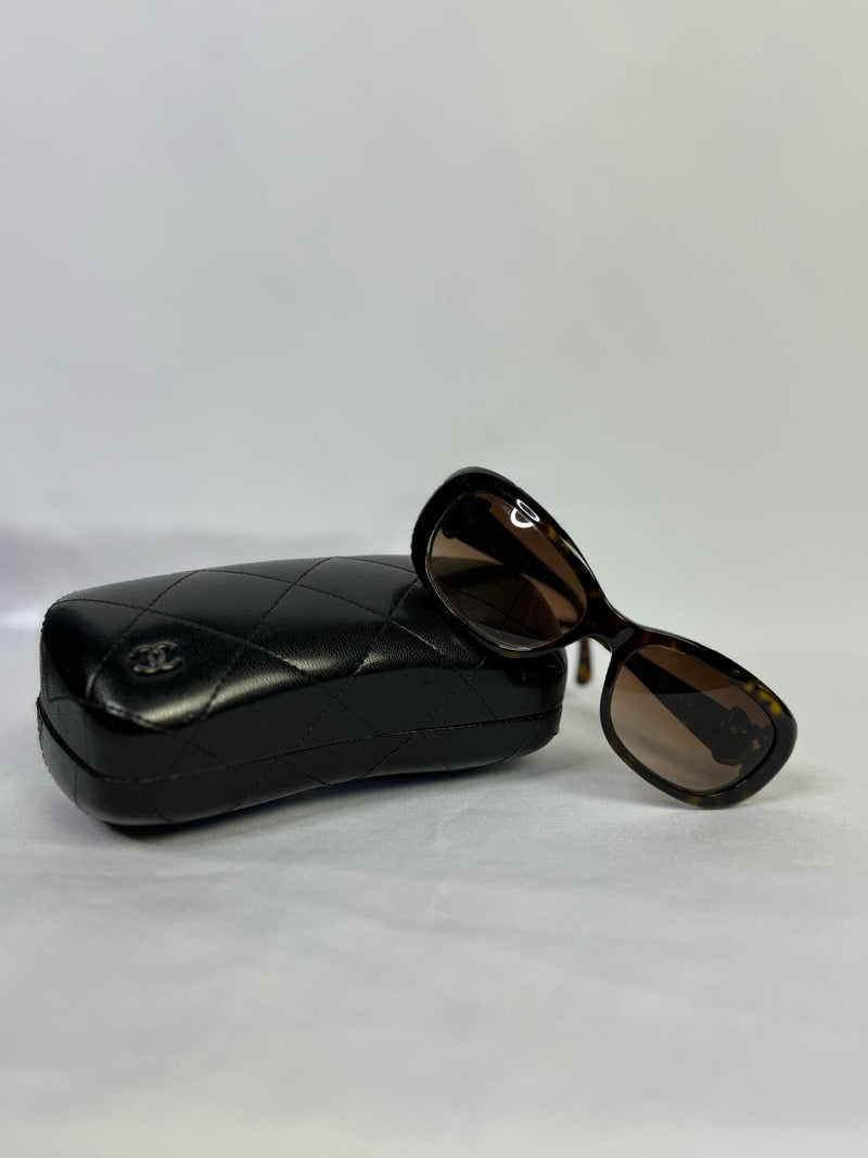 CHANEL Sunglasses