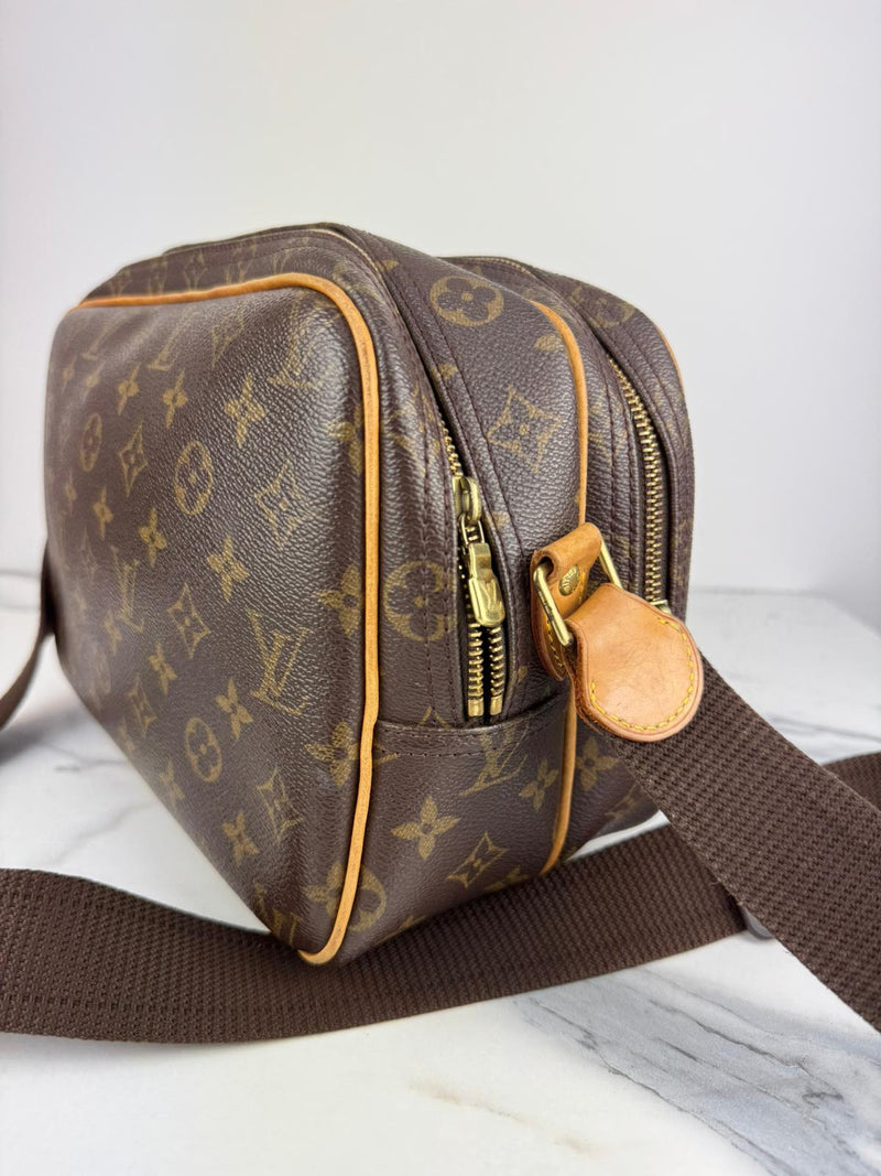 LOUIS VUITTON Reporter Crossbody Bag