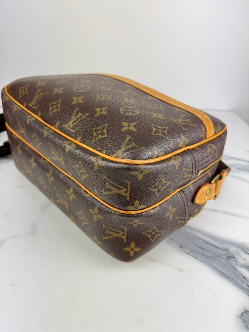 LOUIS VUITTON Reporter Crossbody Bag