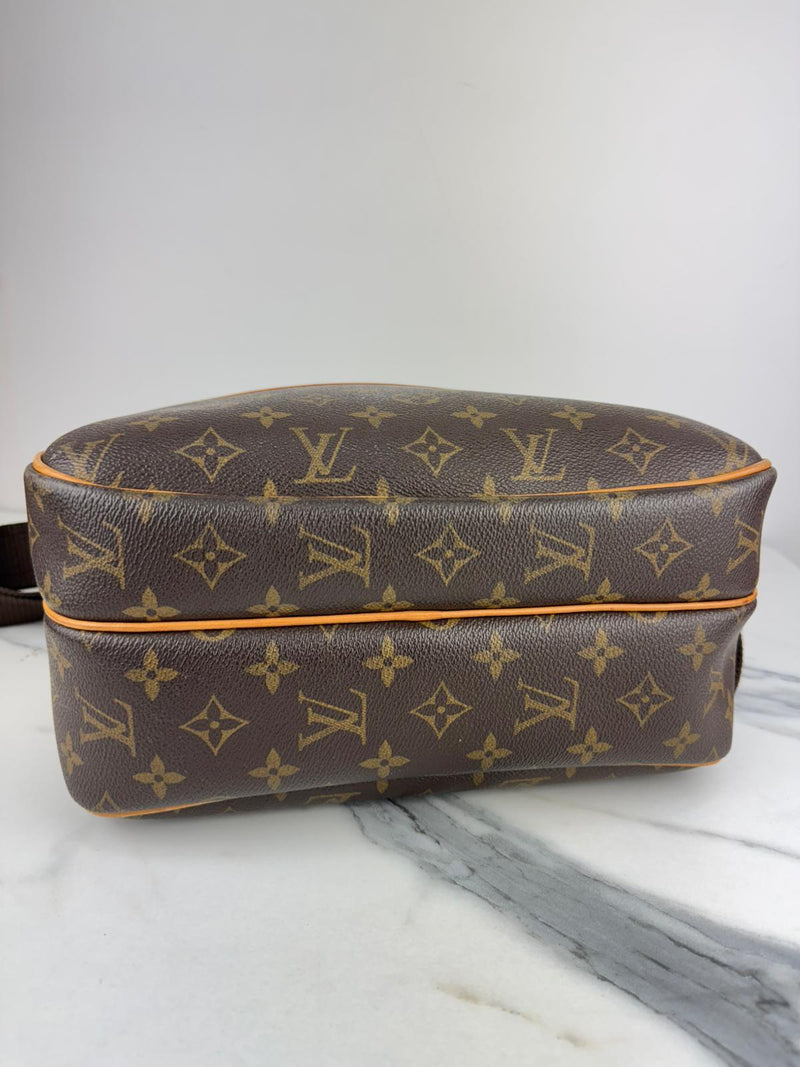 LOUIS VUITTON Reporter Crossbody Bag