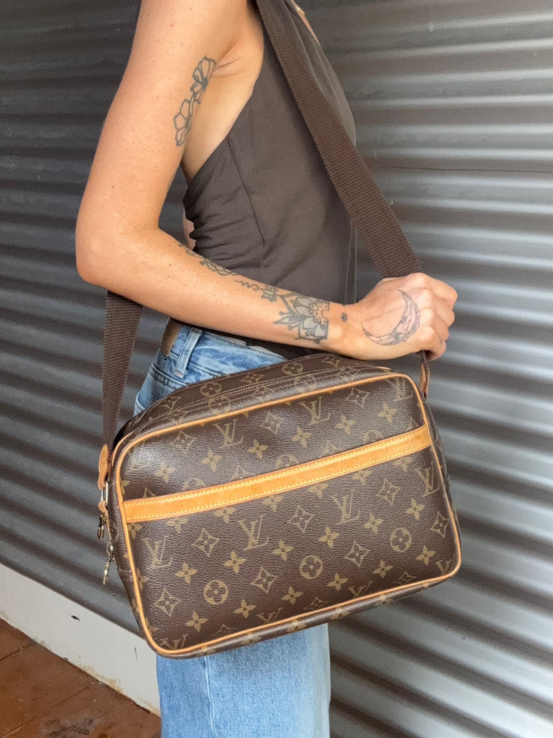 LOUIS VUITTON Reporter Crossbody Bag