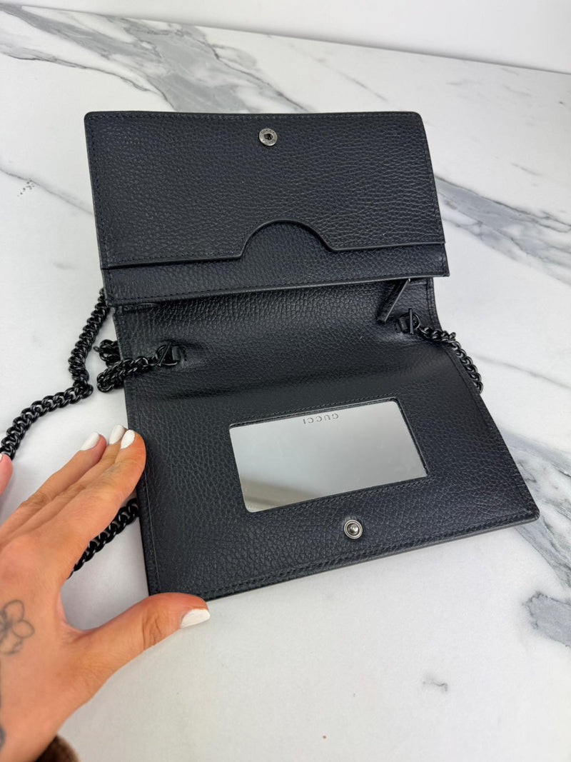 GUCCI GG Wallet On Chain