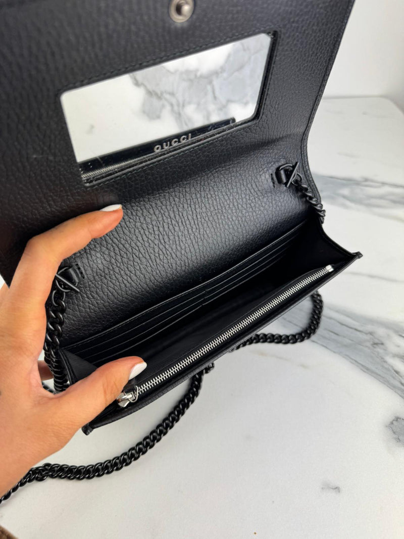 GUCCI GG Wallet On Chain