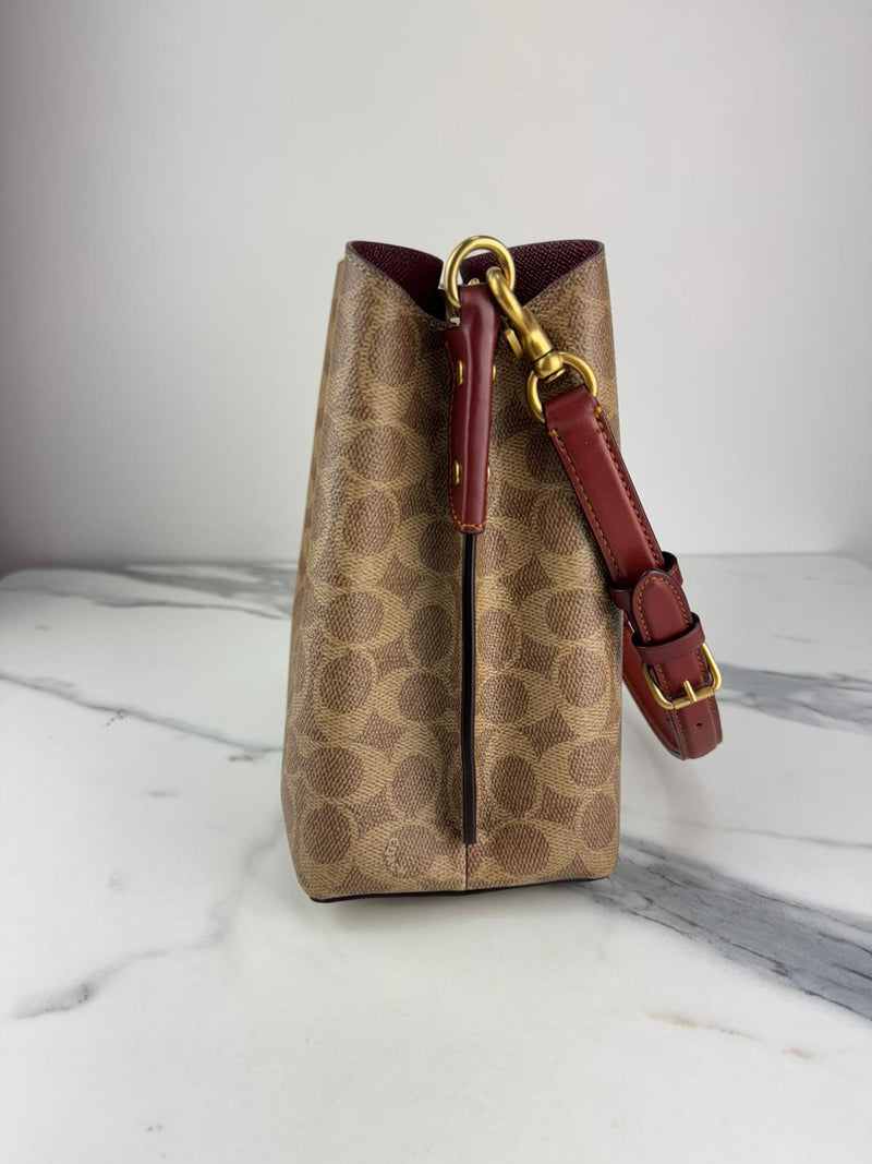 COACH Shoulder Bag