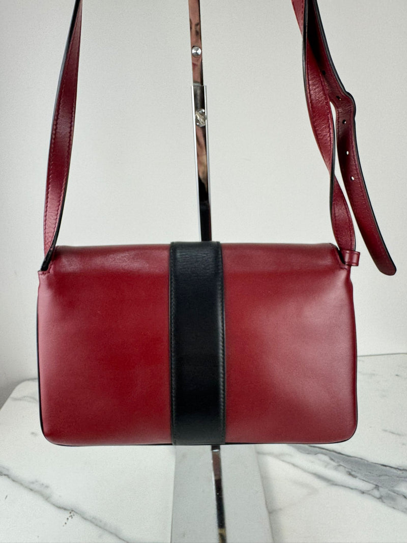 GUCCI Arli Crossbody Bag