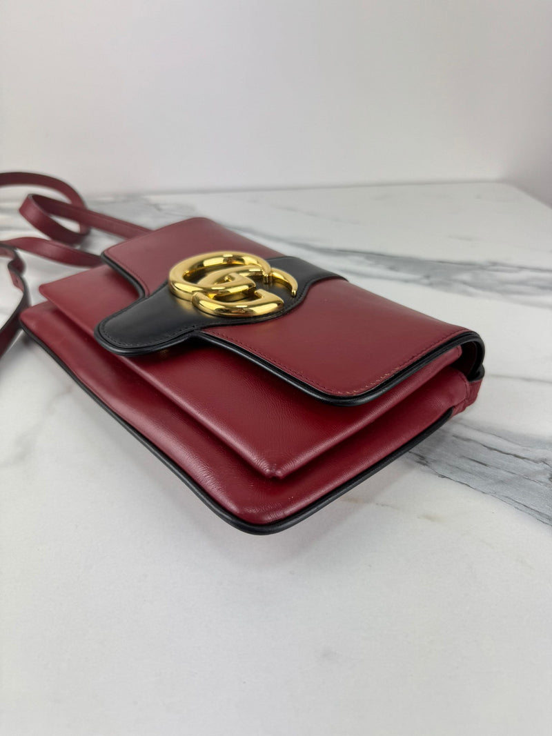GUCCI Arli Crossbody Bag