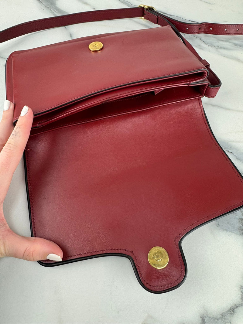 GUCCI Arli Crossbody Bag
