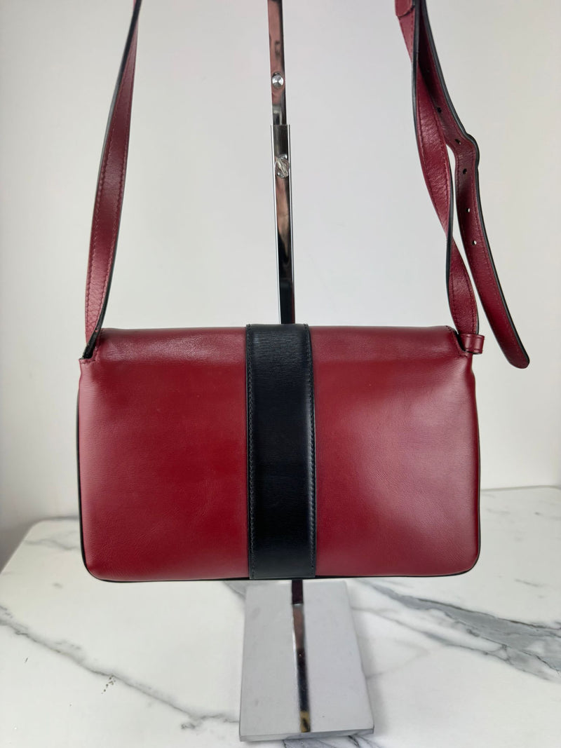 GUCCI Arli Crossbody Bag