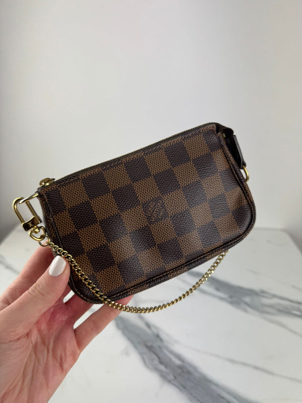 LOUIS VUITTON Damier Ebene Pochette