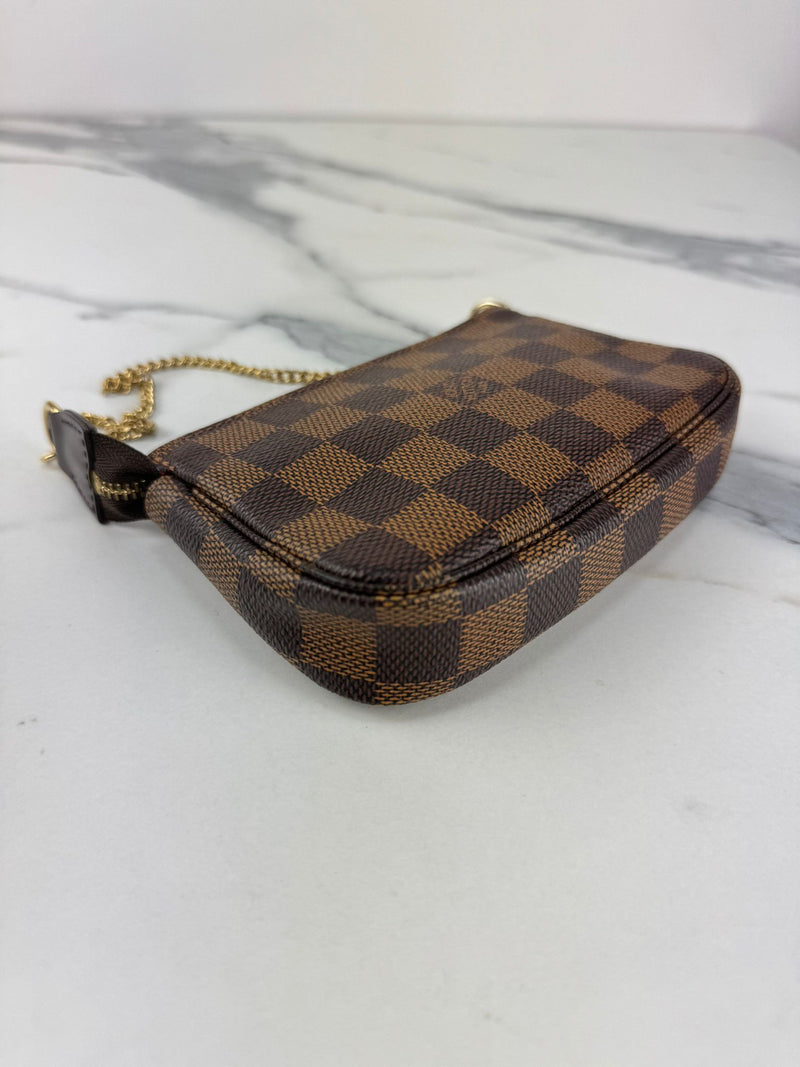 LOUIS VUITTON Damier Ebene Pochette