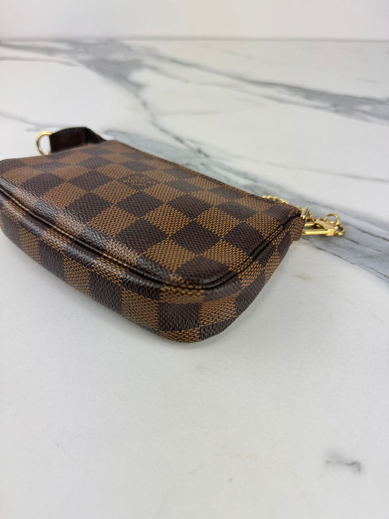 LOUIS VUITTON Damier Ebene Pochette
