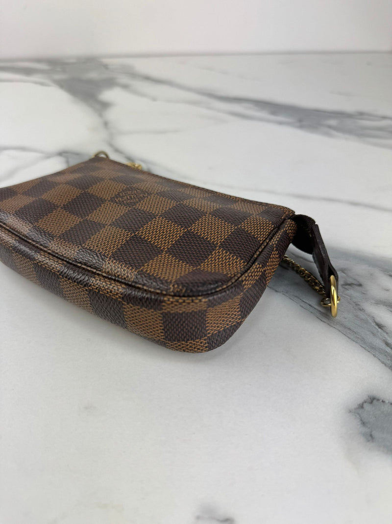 LOUIS VUITTON Damier Ebene Pochette
