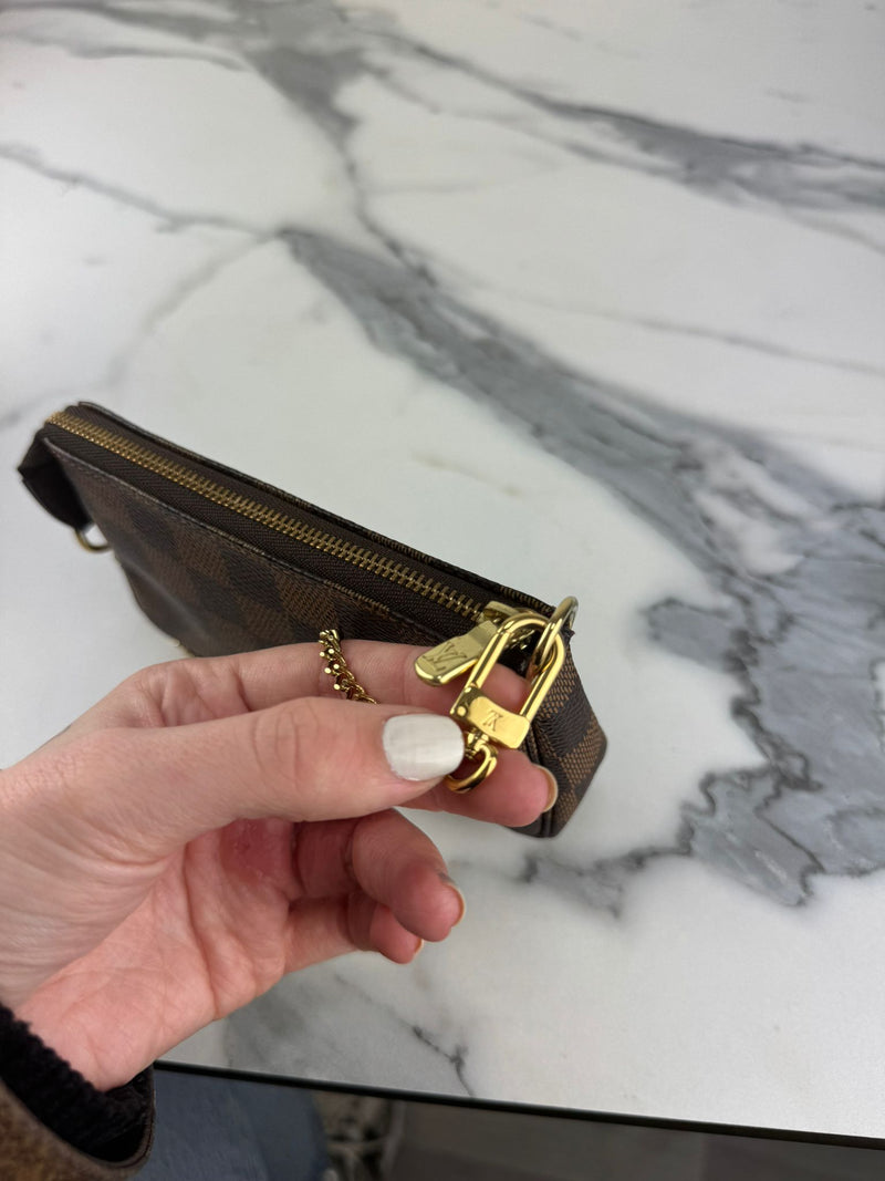 LOUIS VUITTON Damier Ebene Pochette