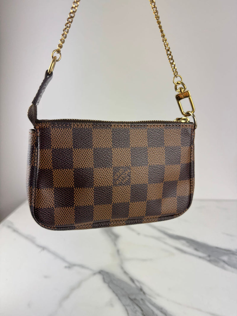 LOUIS VUITTON Damier Ebene Pochette