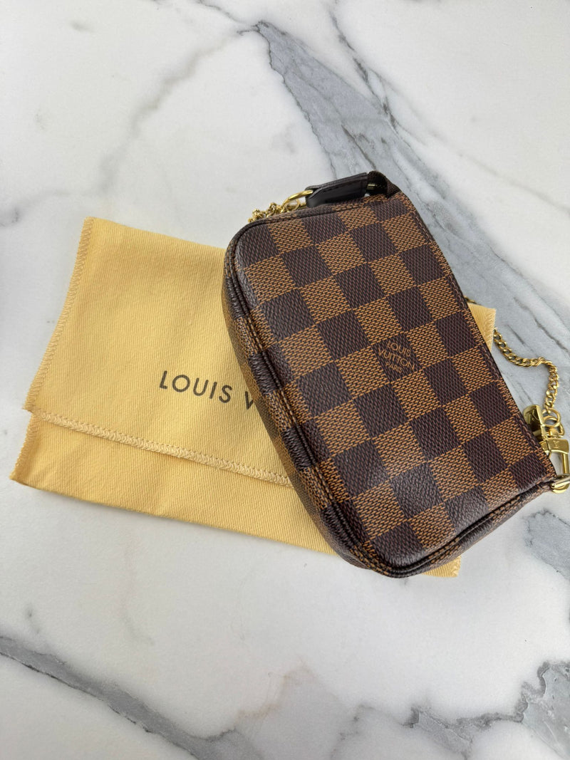 LOUIS VUITTON Damier Ebene Pochette