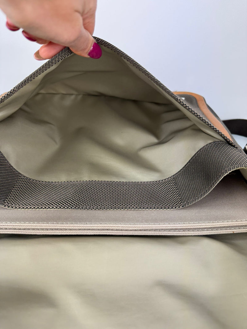 LOUIS VUITTON Messenger Shoulder Bag