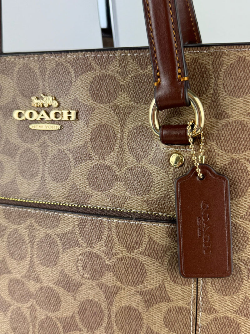COACH Shoulder Bag