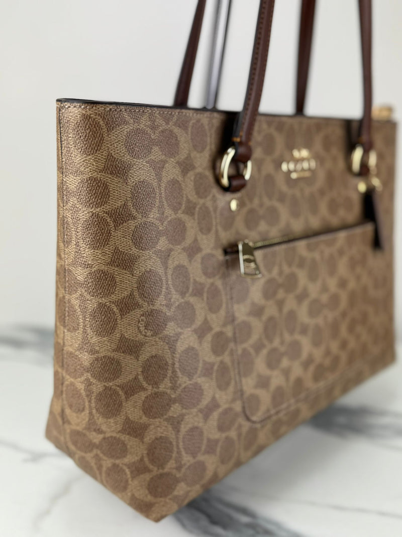 COACH Shoulder Bag