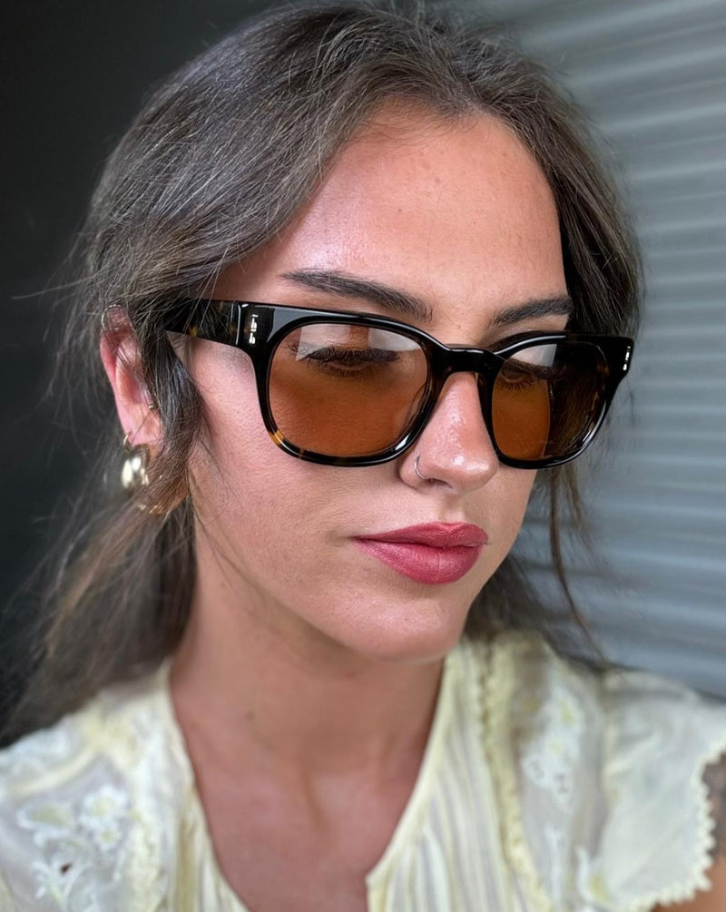 MO X AVELLANEDA Sunglasses