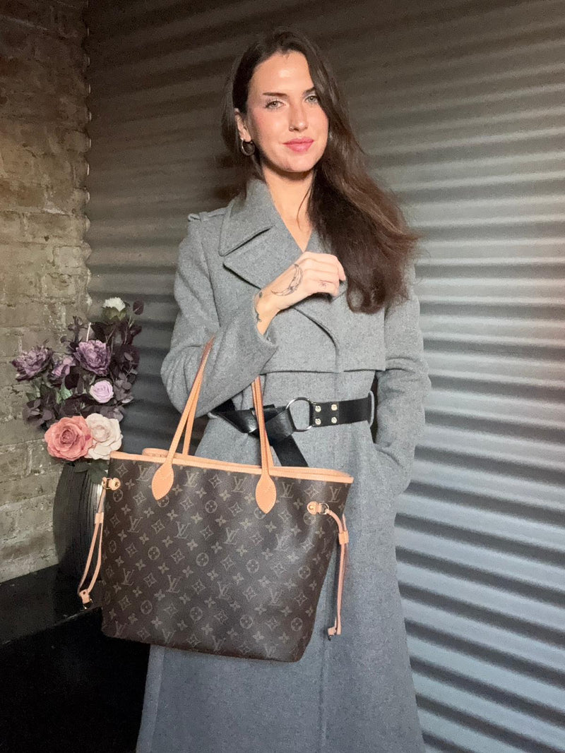 LOUIS VUITTON MM Monogram Neverfull Tote Bag