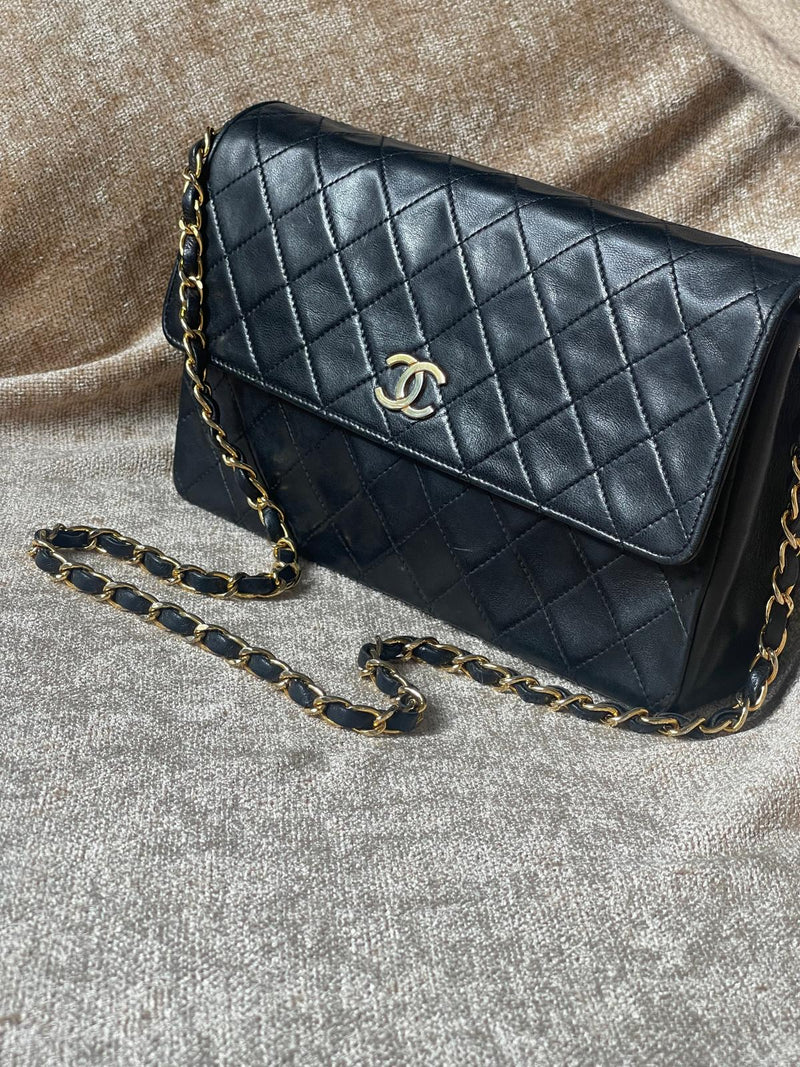 CHANEL Classic Single Flap Bag