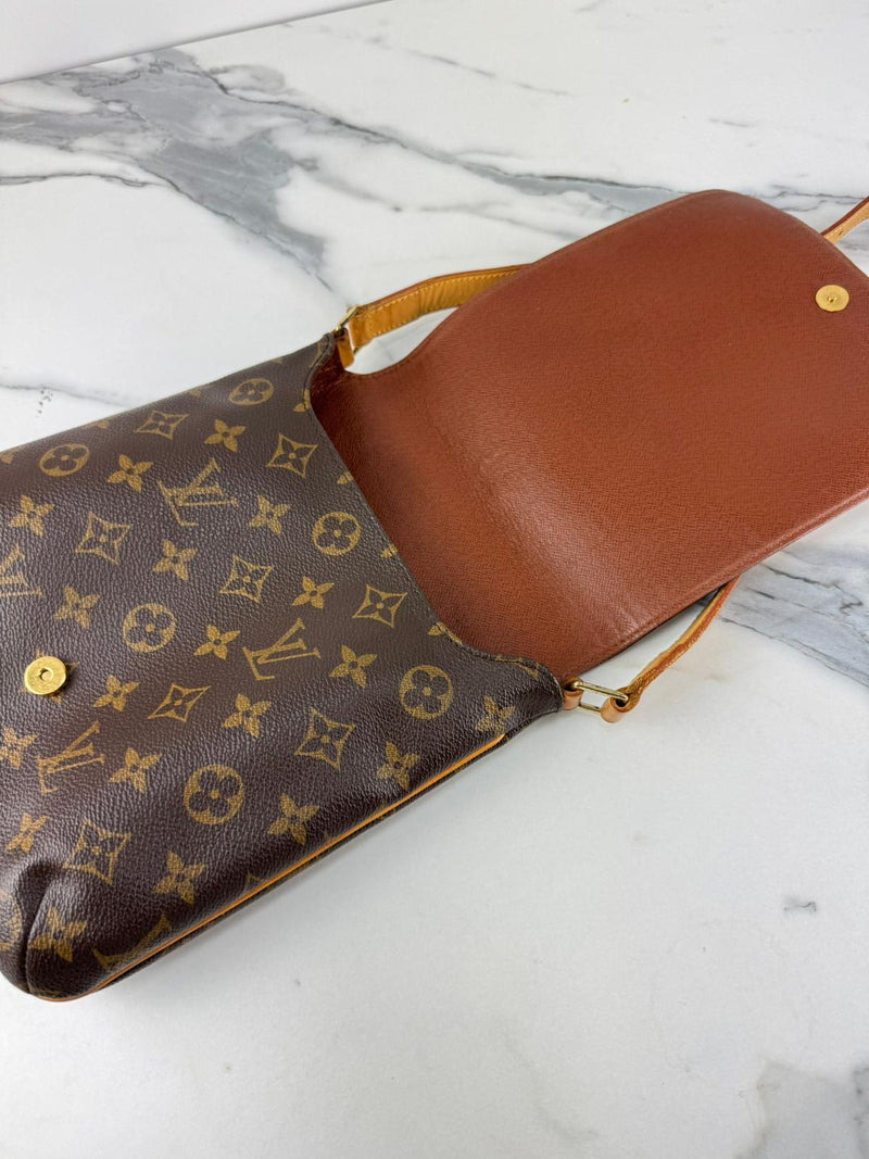 LOUIS VUITTON Musette Salsa Shoulder Bag
