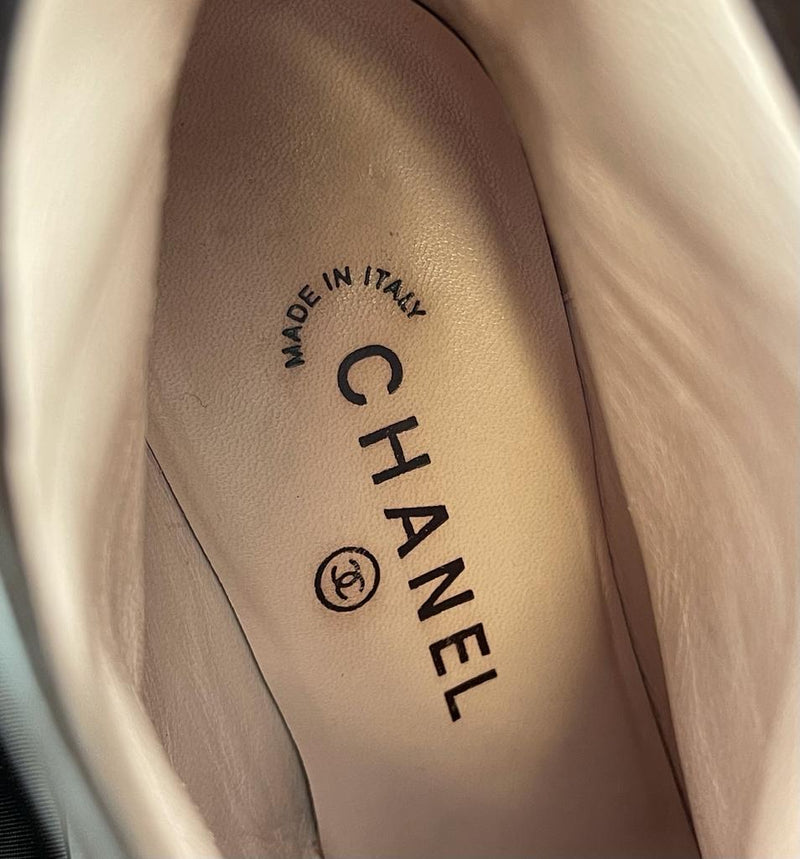 CHANEL Classic Boots size 5 UK