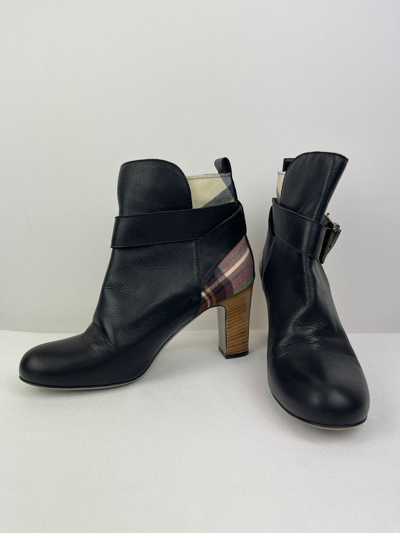 VIVIENNE WESTWOOD Boots Size 6 UK