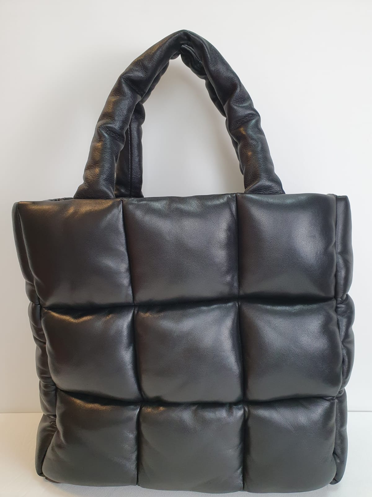 STAND STUDIO Assante Puffy Bag Black – Naphisa Designer Resale