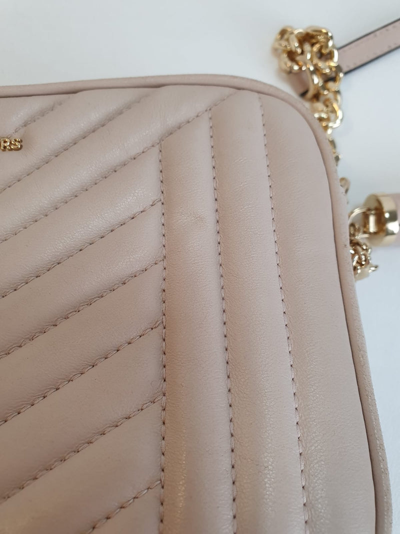 MICHAEL KORS Jet Set Quilted Camera Bag
